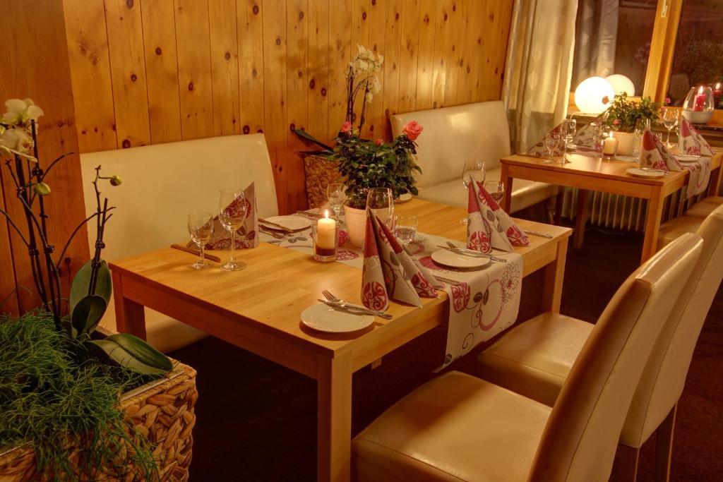 Hotel-Restaurant Sonnenhof Veitsrodt Bagian luar foto